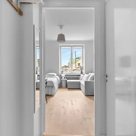 By Market Square & Cathedral