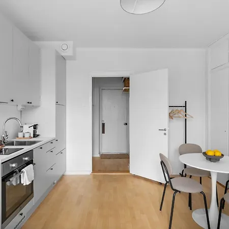 By Market Square & Cathedral Апартаменты *